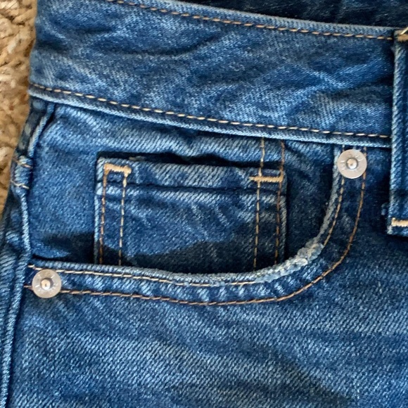 ABERCROMBIE & FITCH Denim jean cut-off skirt (about Size 6 or 24) - Picture 3 of 13